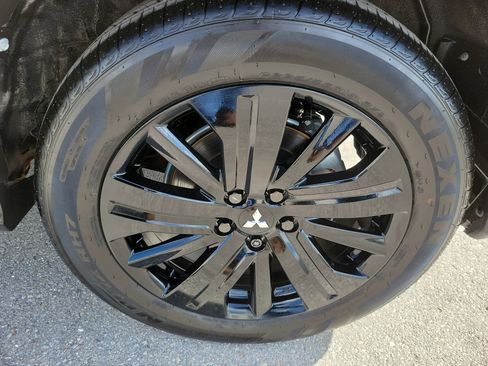 Used 2026 Mitsubishi Outlander Sport LE AWD/4WD image 28