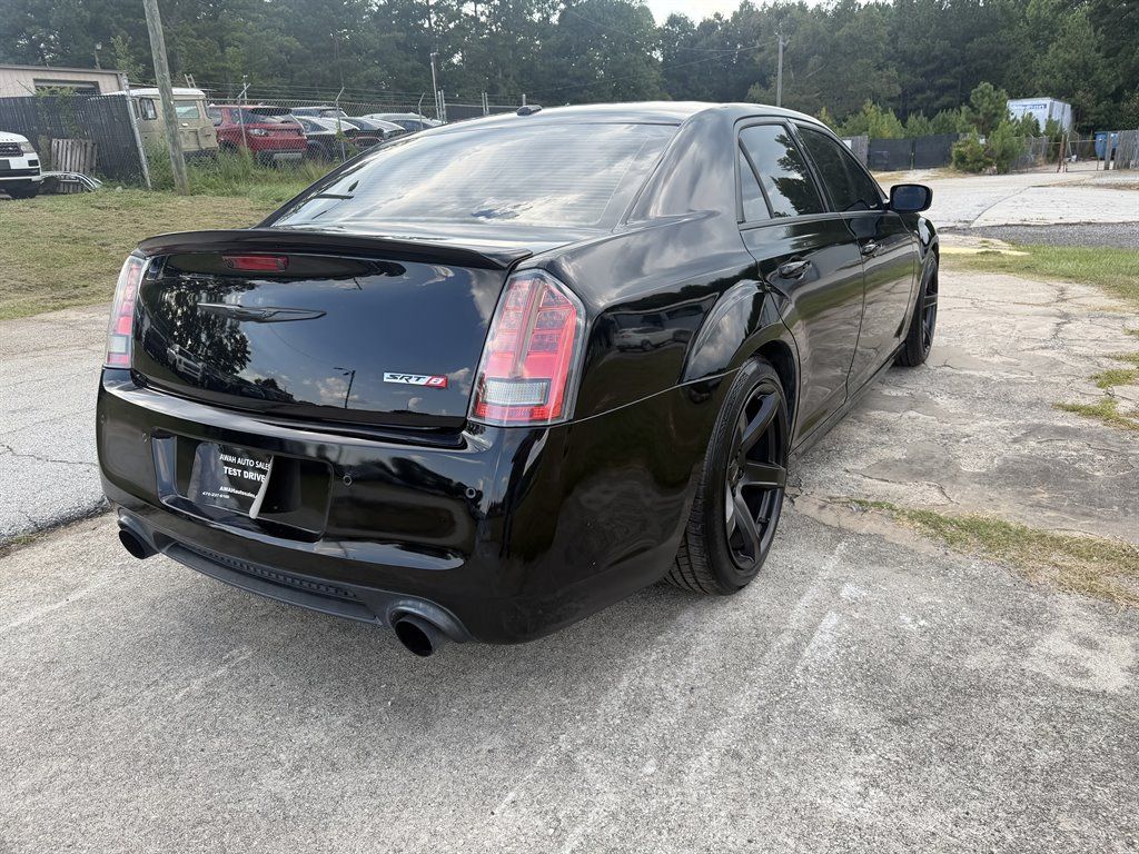 Used 2012 Chrysler 300 SRT8 w/ 19-Premium Speaker Group RWD image 5