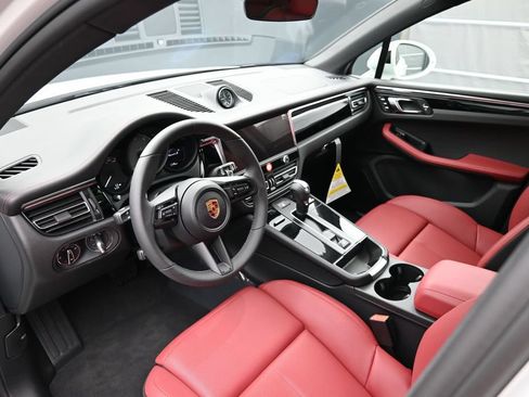New 2026 Porsche Macan S AWD/4WD image 4