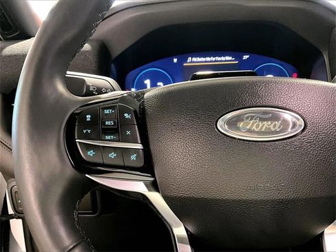 Used 2025 Ford Explorer Platinum image 24