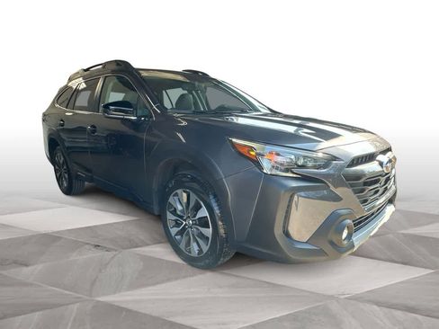 Certified 2025 Subaru Outback Limited AWD/4WD image 2