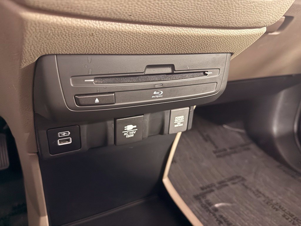 Used 2023 Honda Odyssey Elite image 46