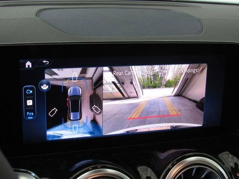 Used 2026 Mercedes-Benz GLB 250 4MATIC image 34