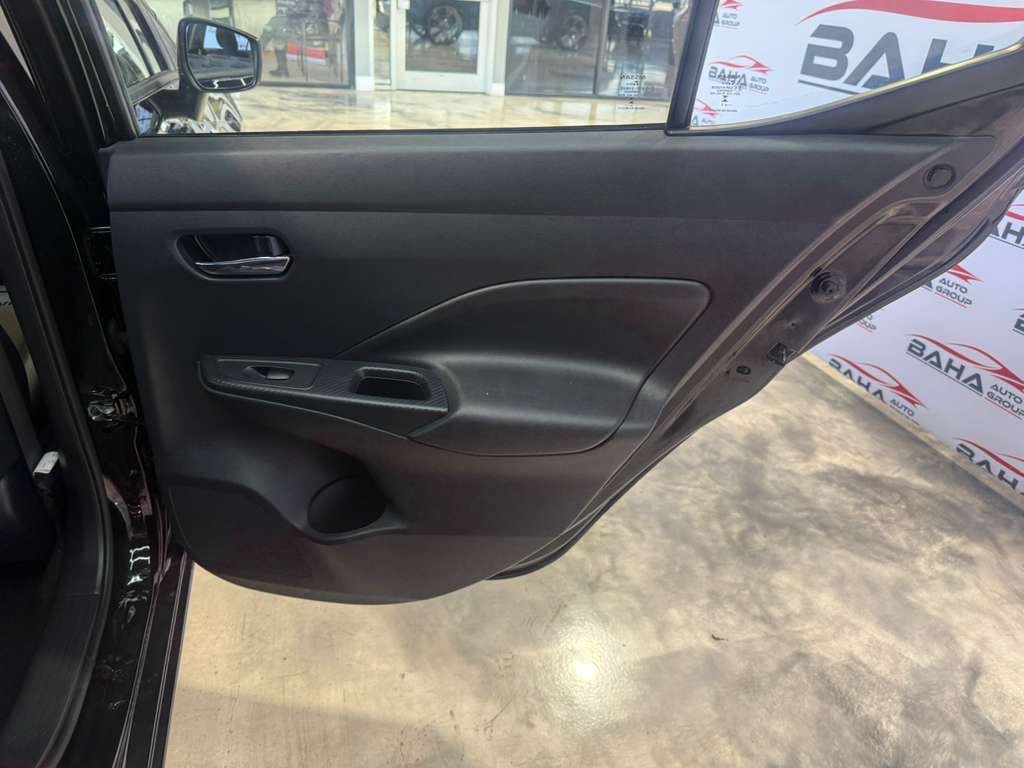 Used 2025 Nissan Versa SV FWD image 35