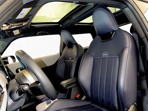 Used 2025 MINI Cooper S image 19