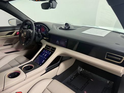 Certified 2025 Porsche Taycan AWD/4WD image 13