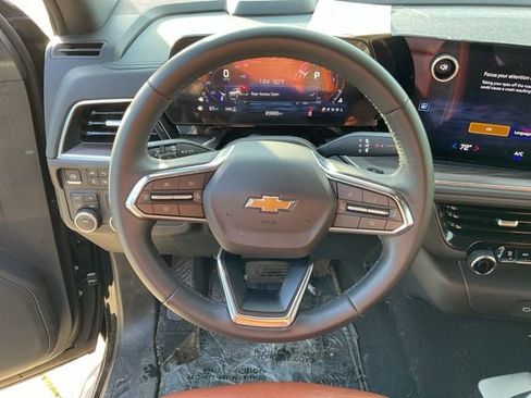 Used 2025 Chevrolet Tahoe LS image 15