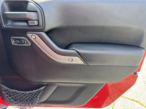 Used 2014 Jeep Wrangler Unlimited Sport w/ Quick Order Package 24S image 14