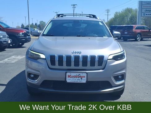 Used 2019 Jeep Cherokee Limited image 3
