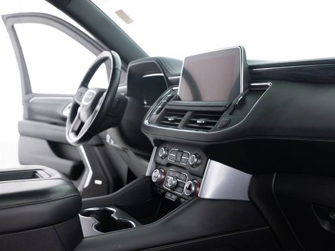 Used 2022 GMC Yukon XL SLT w/ SLT Luxury Package image 31