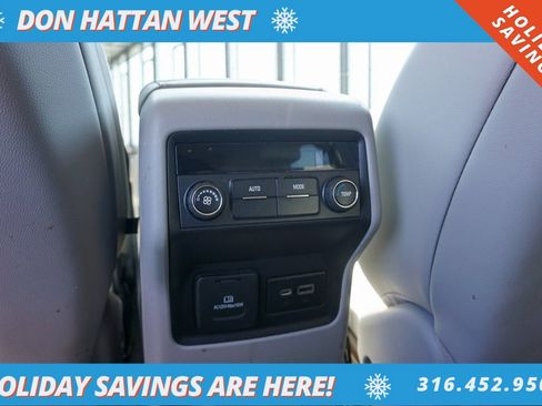 Used 2021 GMC Acadia SLT w/ Trailering Package image 25