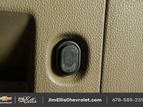 Used 2015 Chevrolet Tahoe LT image 36