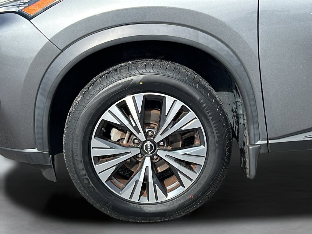 Used 2023 Nissan Rogue SV FWD image 24