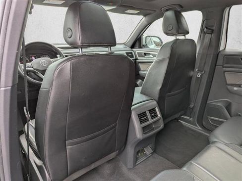 Used 2021 Volkswagen Atlas Cross Sport SE w/ Panoramic Sunroof Package image 24