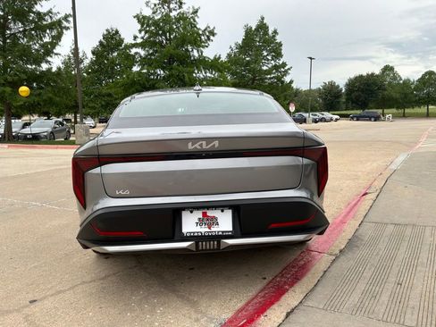 Used 2025 Kia K4 FWD image 6