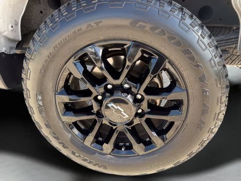 Used 2025 Chevrolet Silverado 2500 Custom w/ Custom Value Package AWD/4WD image 36