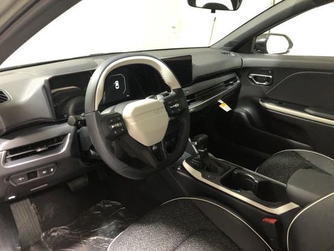 New 2025 Kia K4 GT-Line w/ GT-Line Sunroof Package image 18