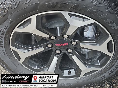 New 2026 GMC Yukon XL AT4 w/ LPO, Floor Liner Package image 35