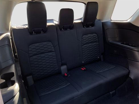 Certified 2022 Nissan Pathfinder SV image 24