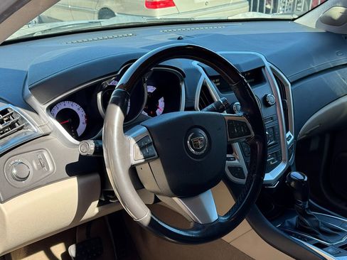 Used 2011 Cadillac SRX Luxury image 11