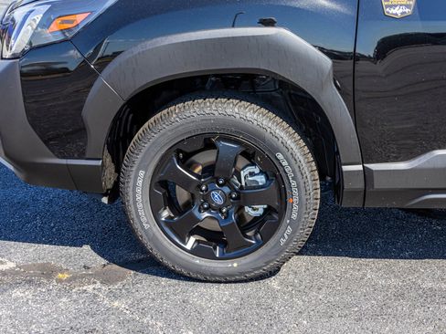 Used 2025 Subaru Forester Wilderness w/ Convenience Package image 42