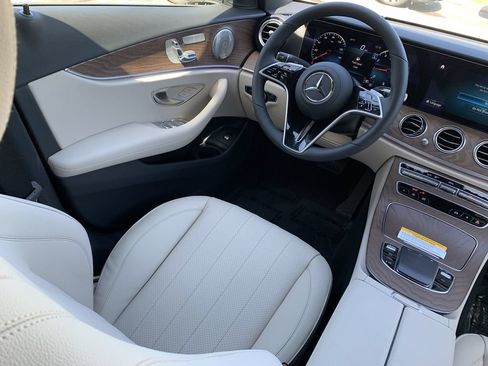 Used 2023 Mercedes-Benz E 350 4MATIC Sedan image 13