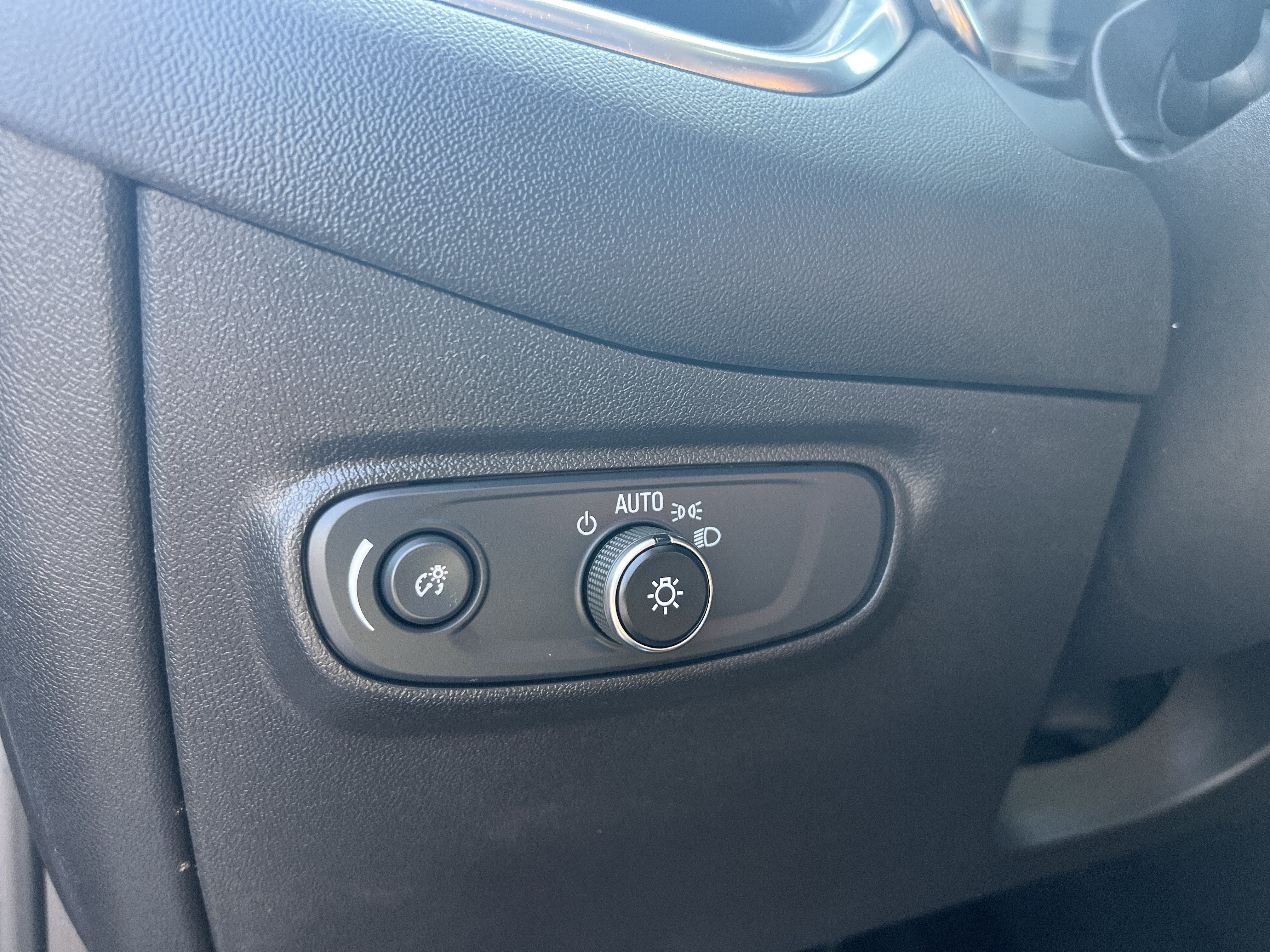 Used 2023 Chevrolet Equinox LS FWD image 31