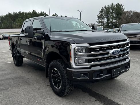 Used 2025 Ford F250 King Ranch w/ Tremor Off-Road Package AWD/4WD image 7