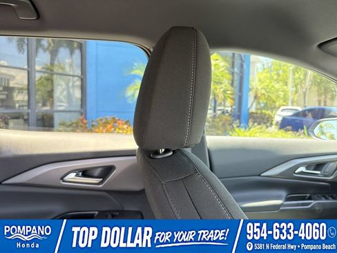 Used 2025 Chevrolet Equinox EV LT FWD image 19