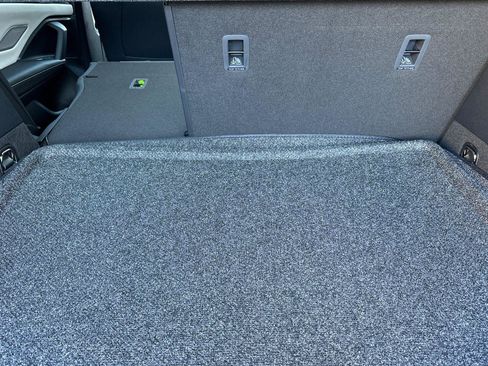 New 2026 Volkswagen Tiguan SEL R-Line image 14