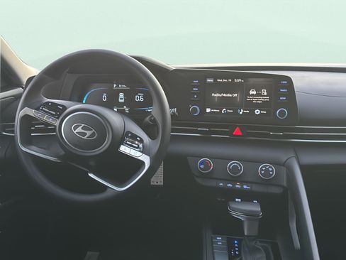New 2026 Hyundai Elantra SE image 10