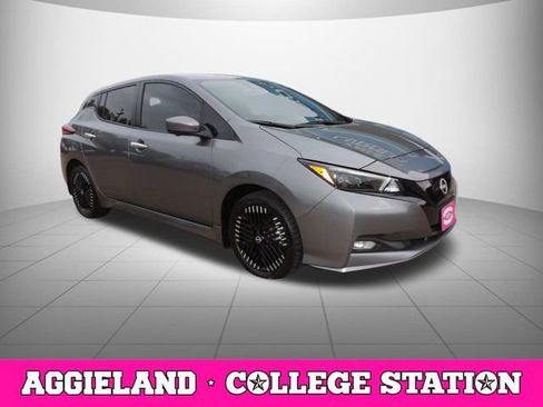 Used 2023 Nissan Leaf SV Plus image 3