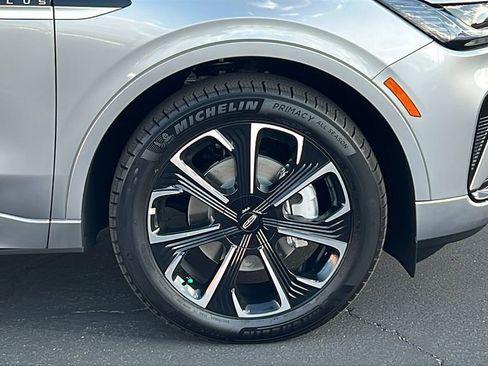 New 2026 Lincoln Nautilus Reserve image 6