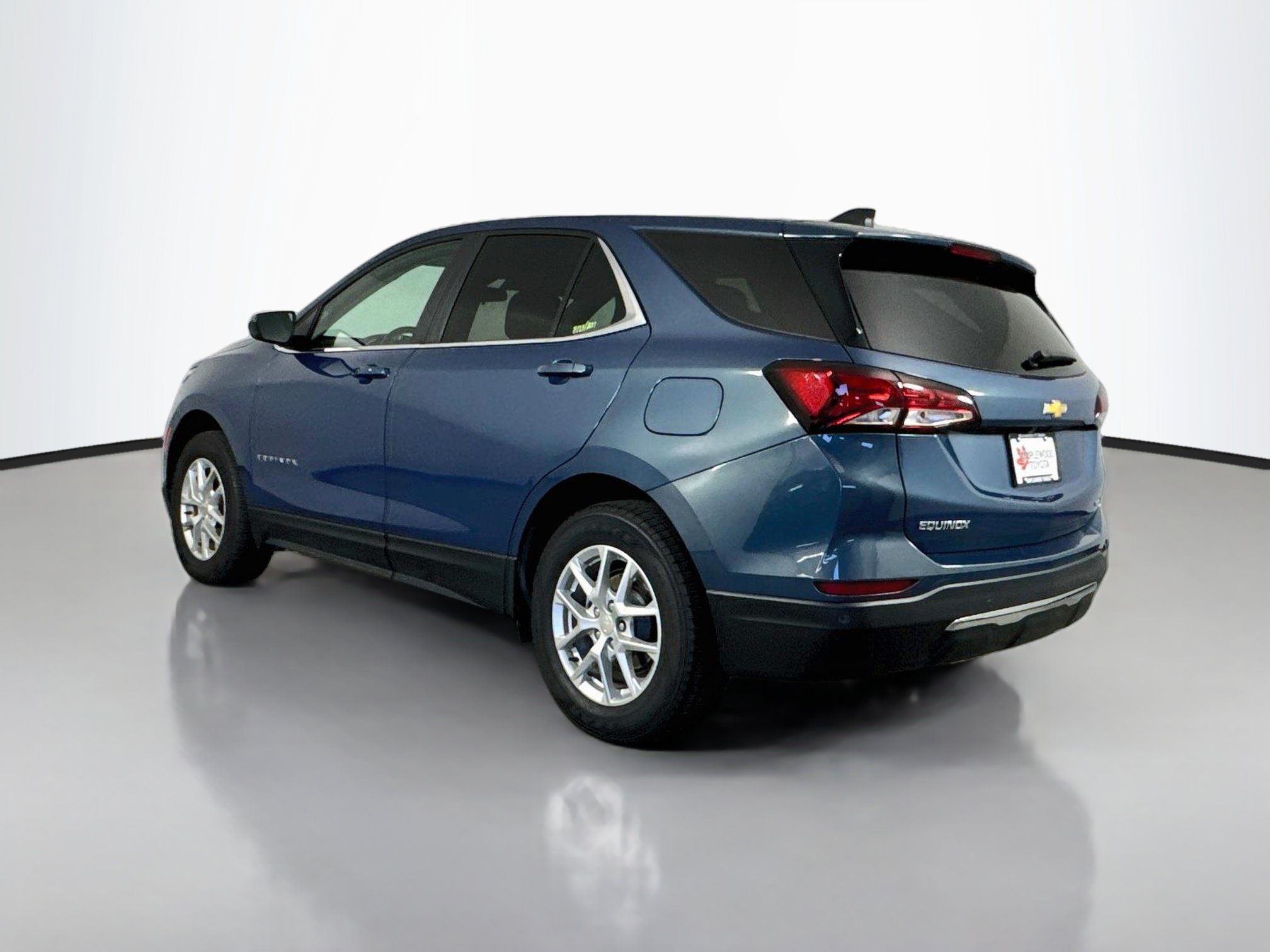 Used 2024 Chevrolet Equinox LT AWD/4WD image 5