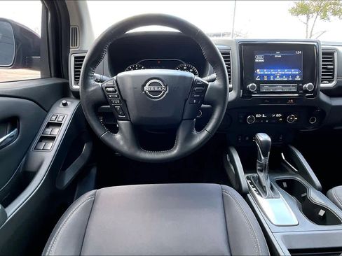 Certified 2023 Nissan Frontier SV w/ SV Convenience Package image 6