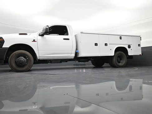 New 2026 RAM 3500 Tradesman AWD/4WD image 27