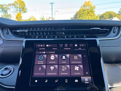 New 2025 Jeep Grand Cherokee Altitude image 12
