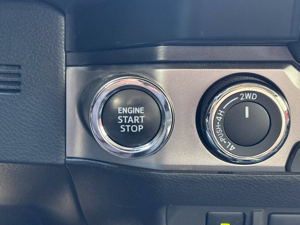 Used 2023 Toyota Tacoma SR5 w/ Technology Package AWD/4WD image 17