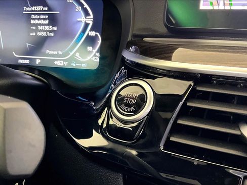 Used 2023 BMW 530e xDrive image 31