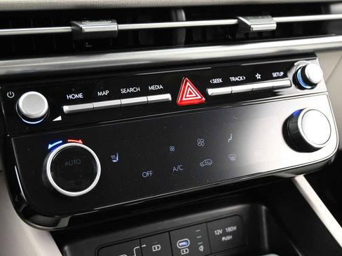 Certified 2025 Hyundai Tucson SEL image 18