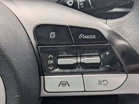 Used 2022 Hyundai Elantra SEL w/ Cargo Package FWD image 23