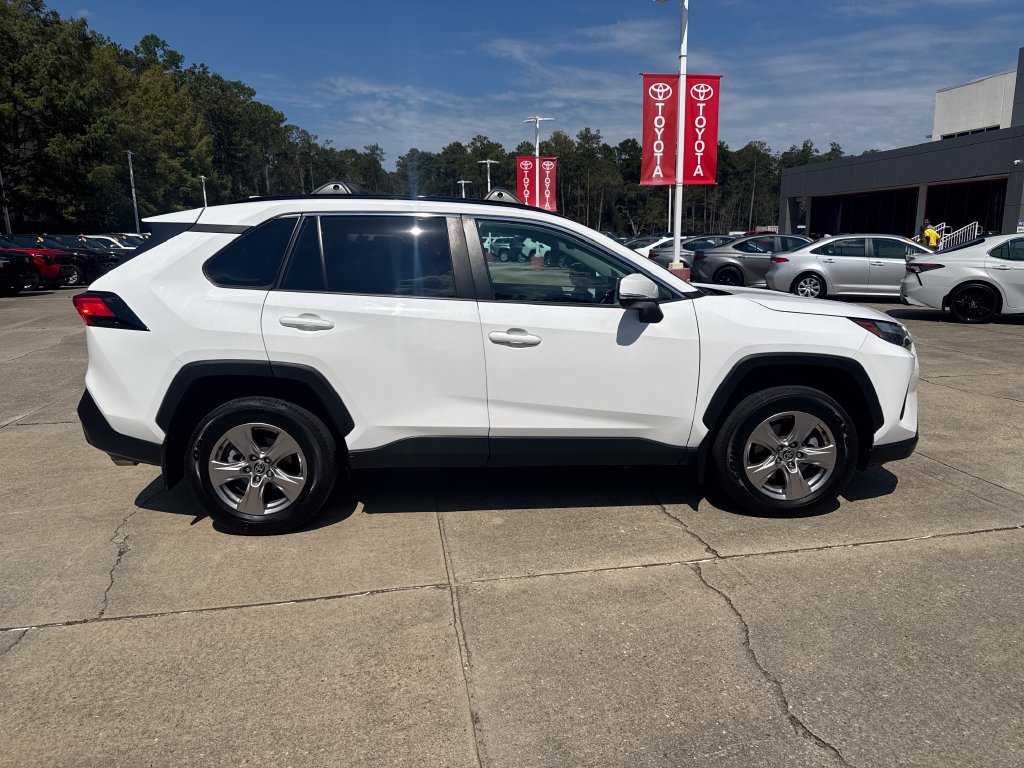 Certified 2023 Toyota RAV4 XLE w/ Convenience Package FWD image 8