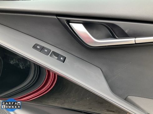 Used 2024 Kia Niro EX Touring image 69