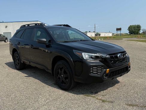 Used 2024 Subaru Outback Wilderness AWD/4WD image 2