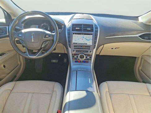 Used 2019 Lincoln MKZ Reserve image 12