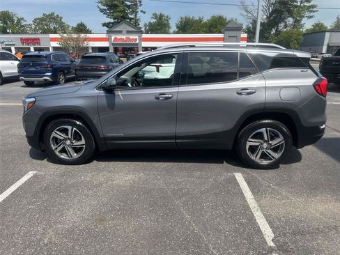 Used 2020 GMC Terrain SLT FWD image 8