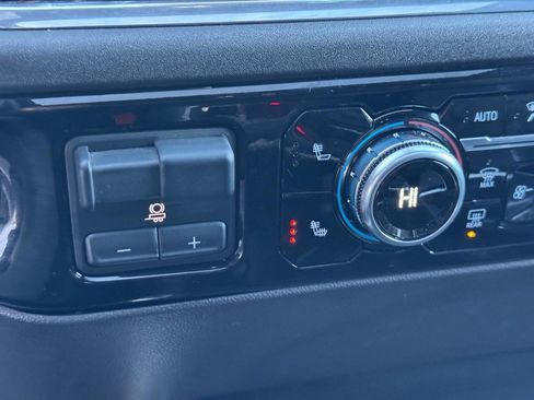 Used 2024 GMC Sierra 1500 Elevation w/ Elevation Premium Package image 25