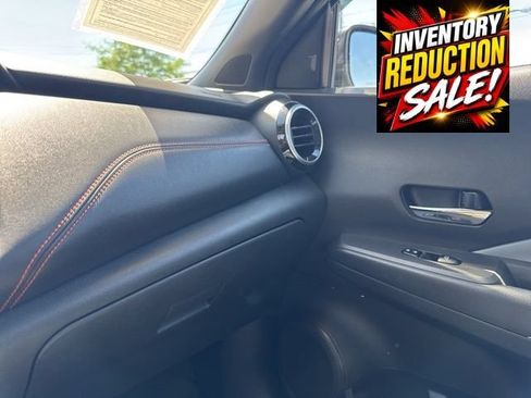 Used 2021 Nissan Kicks SR w/ SR Premium Package FWD image 15