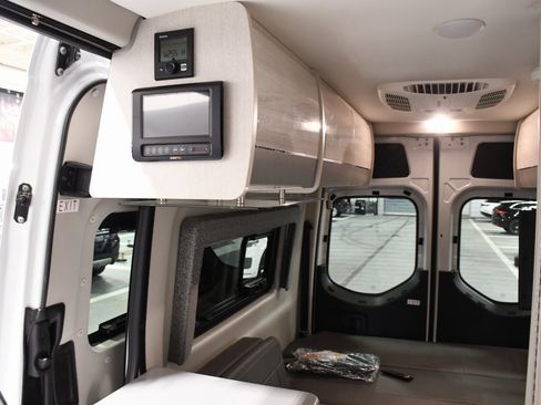 Used 2022 Mercedes-Benz Sprinter 144 Cargo image 23