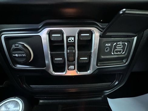 Used 2021 Jeep Wrangler Unlimited Sahara w/ Cold Weather Group image 35